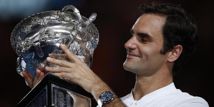 包含费德勒在利物浦比赛中战术调整，刷新纪录引发热议！赛场气氛高涨的词条LEISU SPORTS