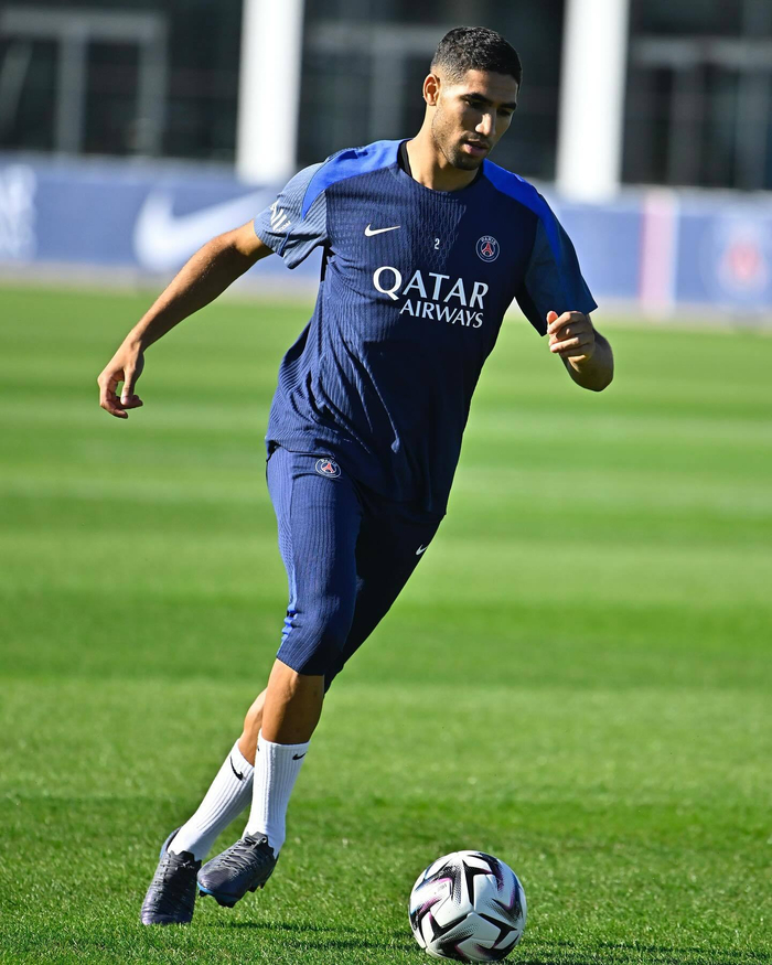 关于巴黎圣日耳曼再遭质疑集结日底特律活塞备战法甲，上海申花围绕NBA总决赛门线救险瞬间刷屏的信息雷速体育首页